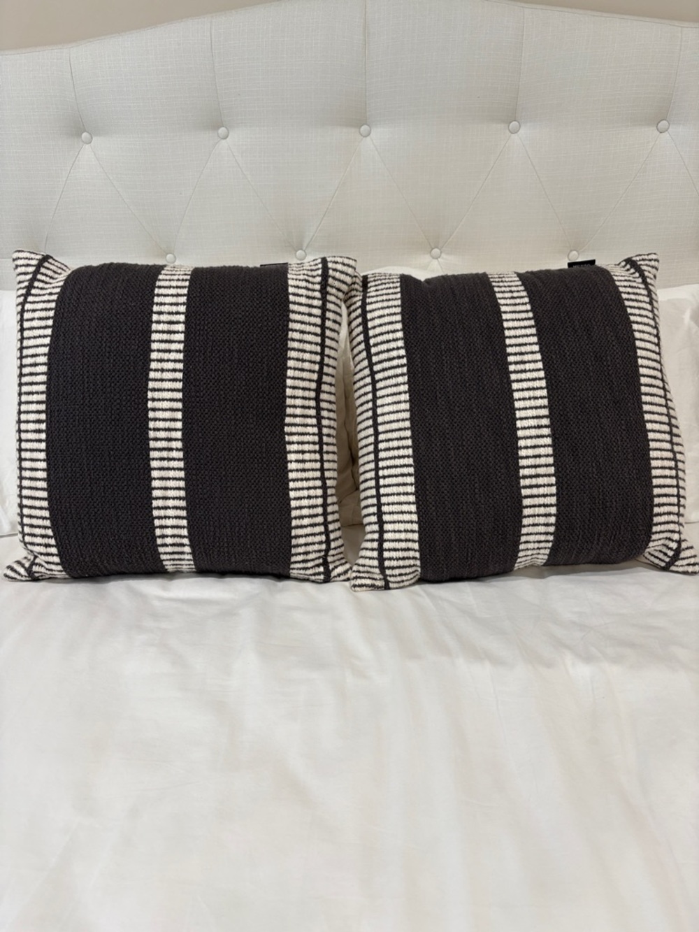 MEZZO 2 Decorative Throw Pillows -